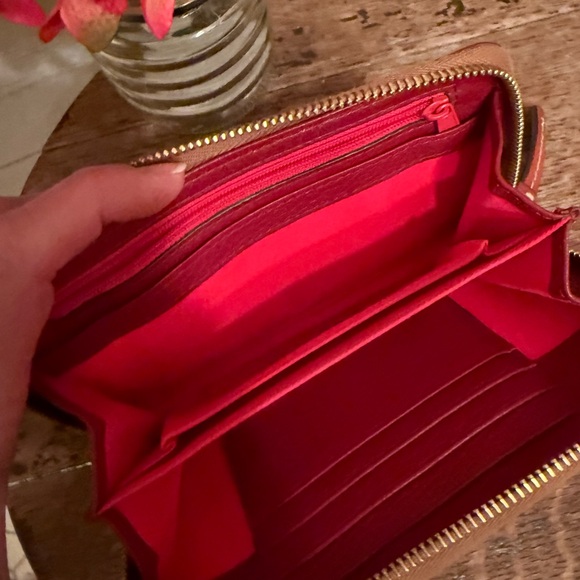 Dooney & Bourke Deep Red Pebble Grain Large Zip Around Brown Accent Leather Pull - Picture 6 of 11